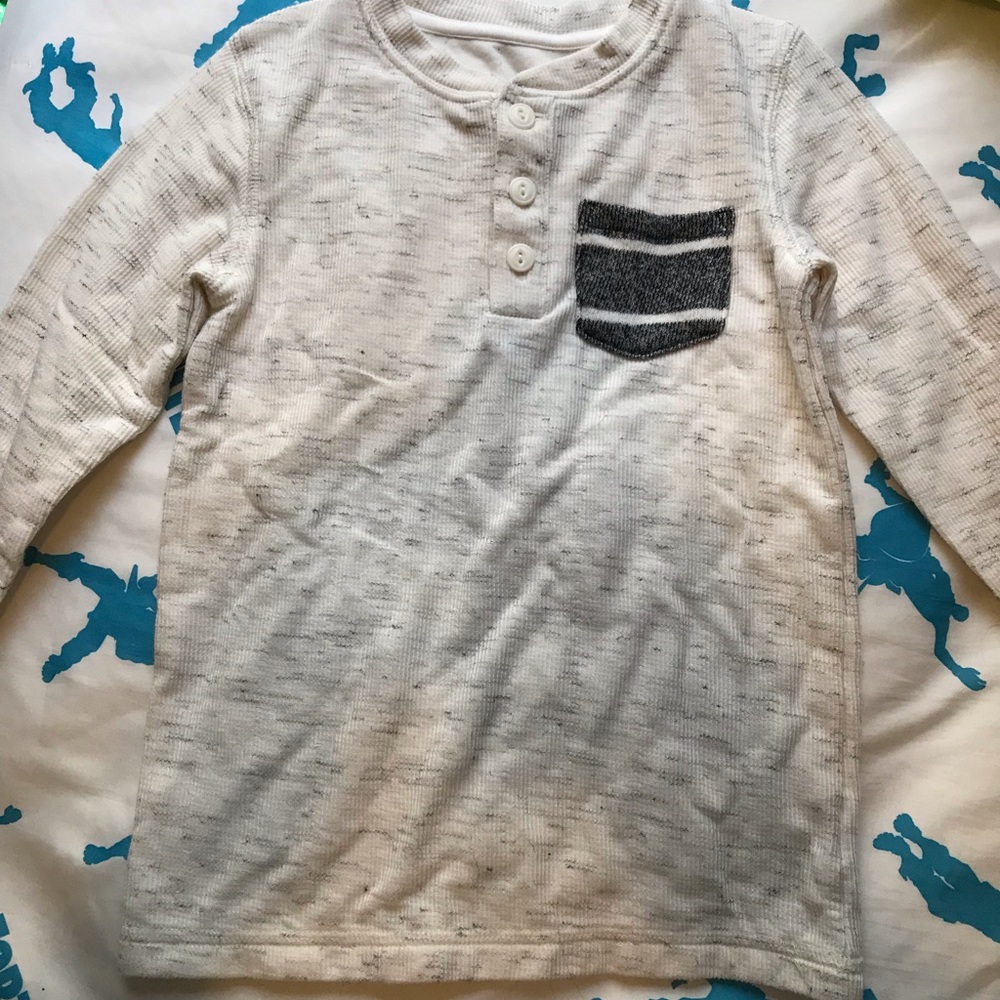 Boys 5T long sleeve shirts. Great condition!